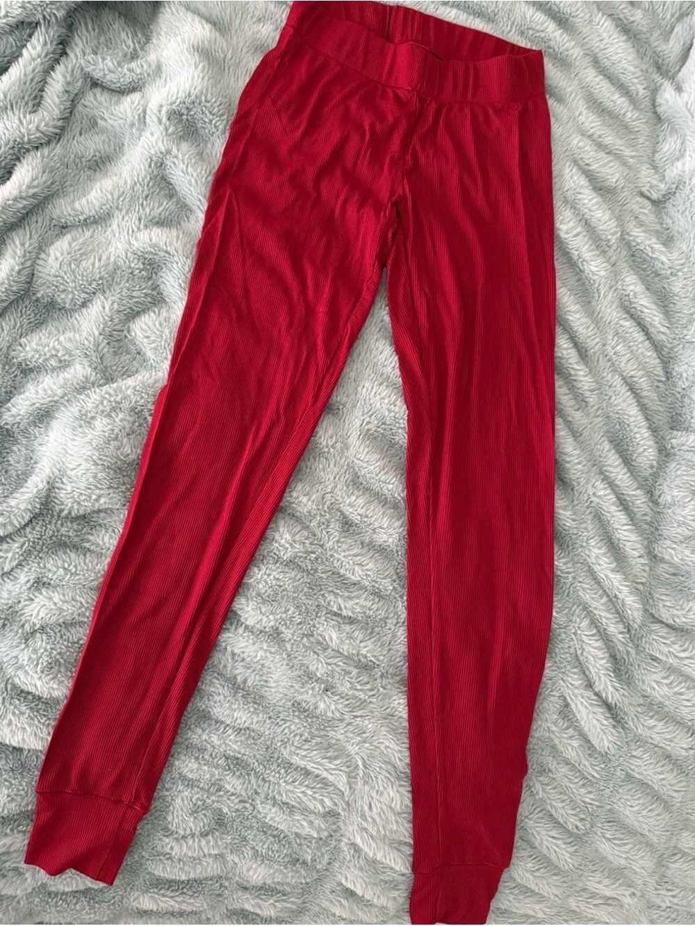 SKIMS Ribbed Lounge Pants in Red